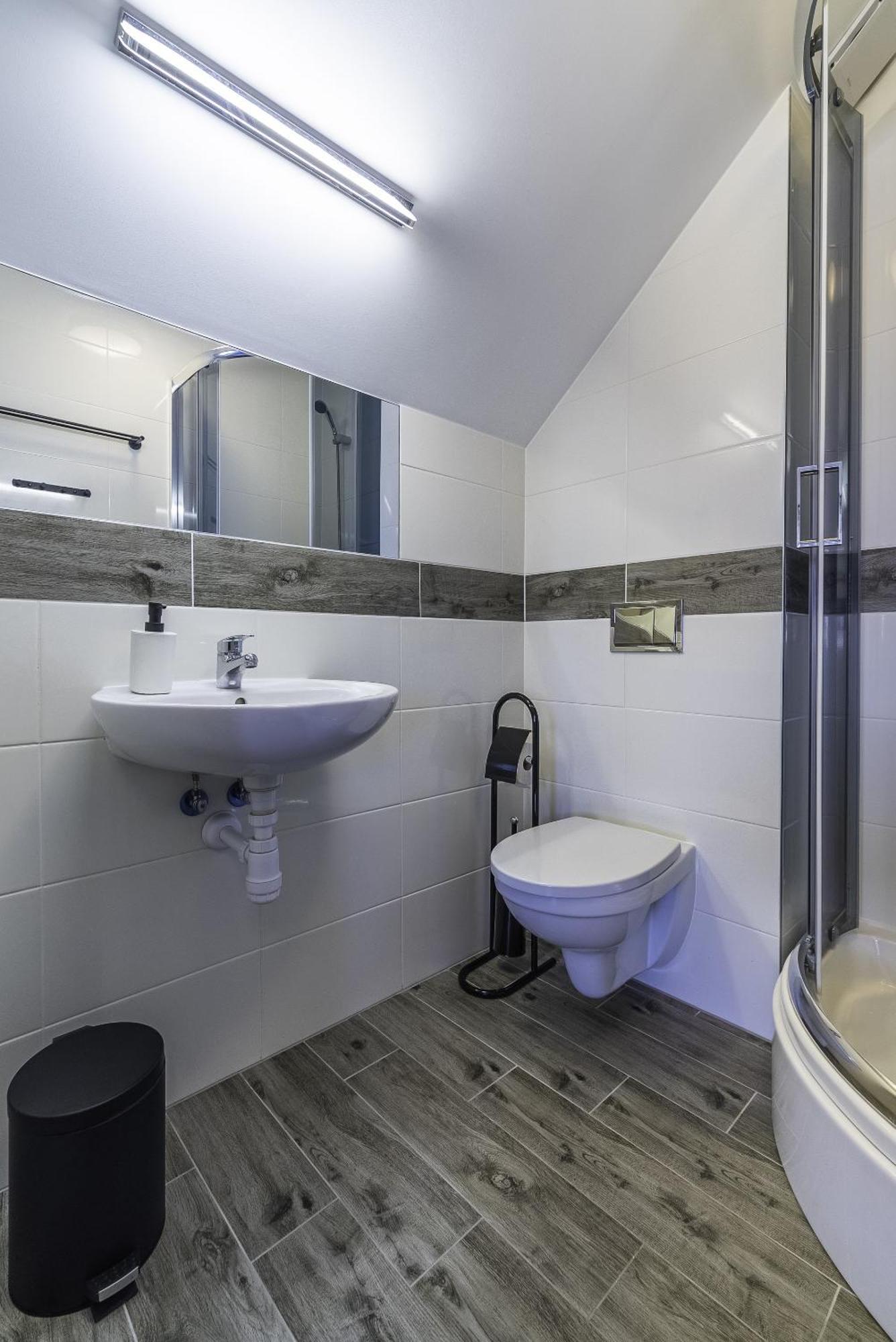 Frajda Domki - Apartamenty 6-Osobowe - Salon I Dwie Sypialnie Oraz Studia 4-Osobowe - Pokoj Z Aneksem Kuchennym Реваль Екстер'єр фото