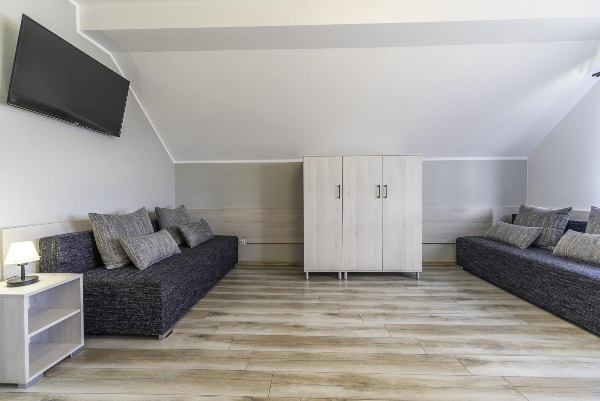 Frajda Domki - Apartamenty 6-Osobowe - Salon I Dwie Sypialnie Oraz Studia 4-Osobowe - Pokoj Z Aneksem Kuchennym Реваль Екстер'єр фото