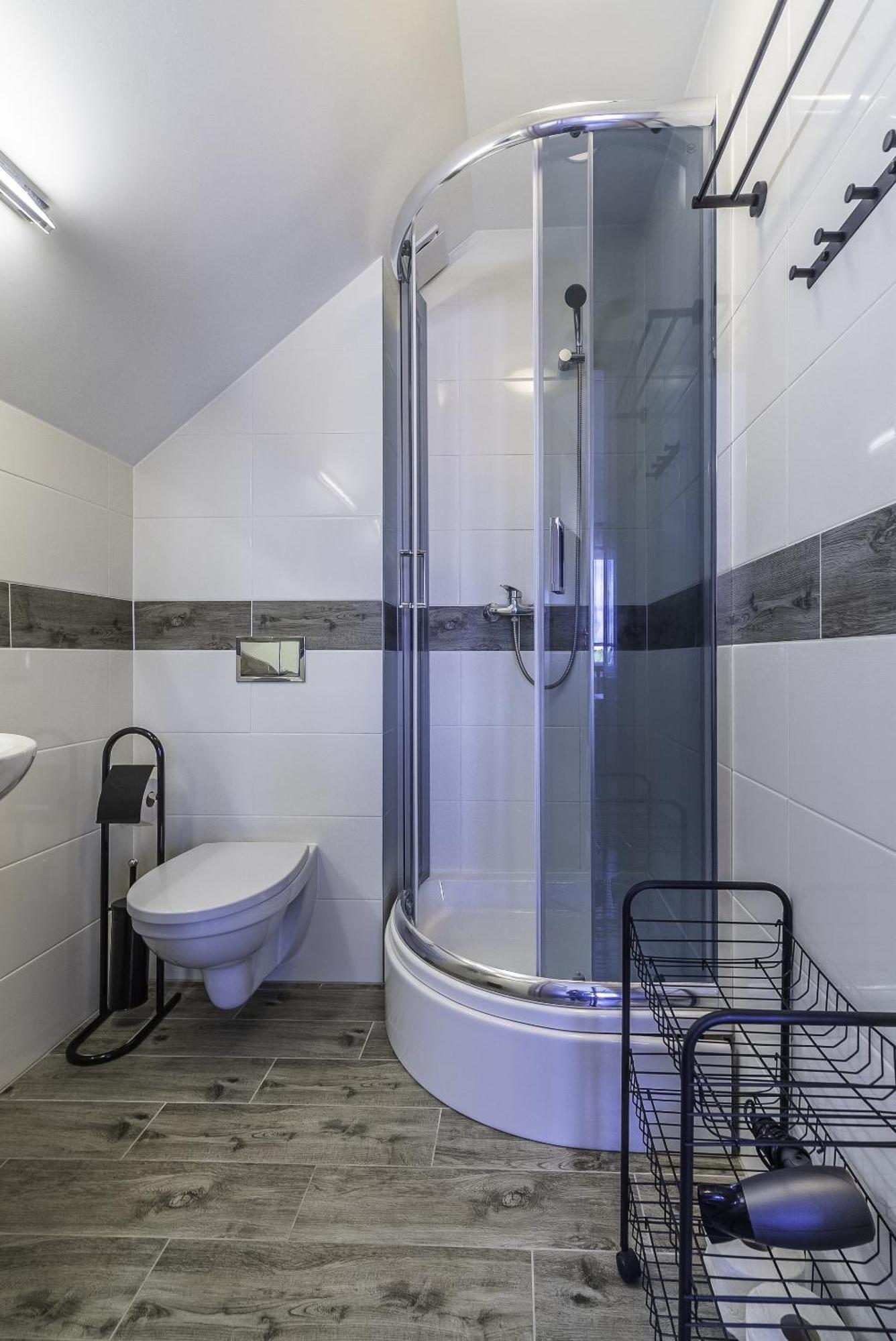 Frajda Domki - Apartamenty 6-Osobowe - Salon I Dwie Sypialnie Oraz Studia 4-Osobowe - Pokoj Z Aneksem Kuchennym Реваль Екстер'єр фото